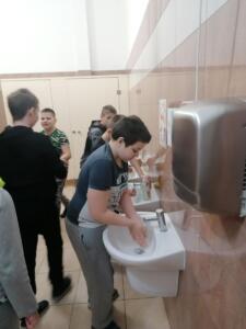 09c41f0bfb9b4d7439cc7f044b3d0ecf