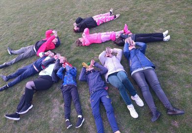 BŁĘKIT NAD NAMI, CZYLI DZIEŃ PATRZENIA W NIEBO BŁĘKIT NAD NAMI, CZYLI DZIEŃ PATRZENIA W NIEBO