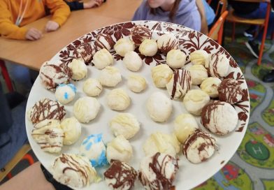 DZIEŃ CZEKOLADY DZIEŃ CZEKOLADY