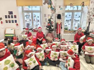 f09ba2c7-4a58-48c8-ac4d-018c62b93d03